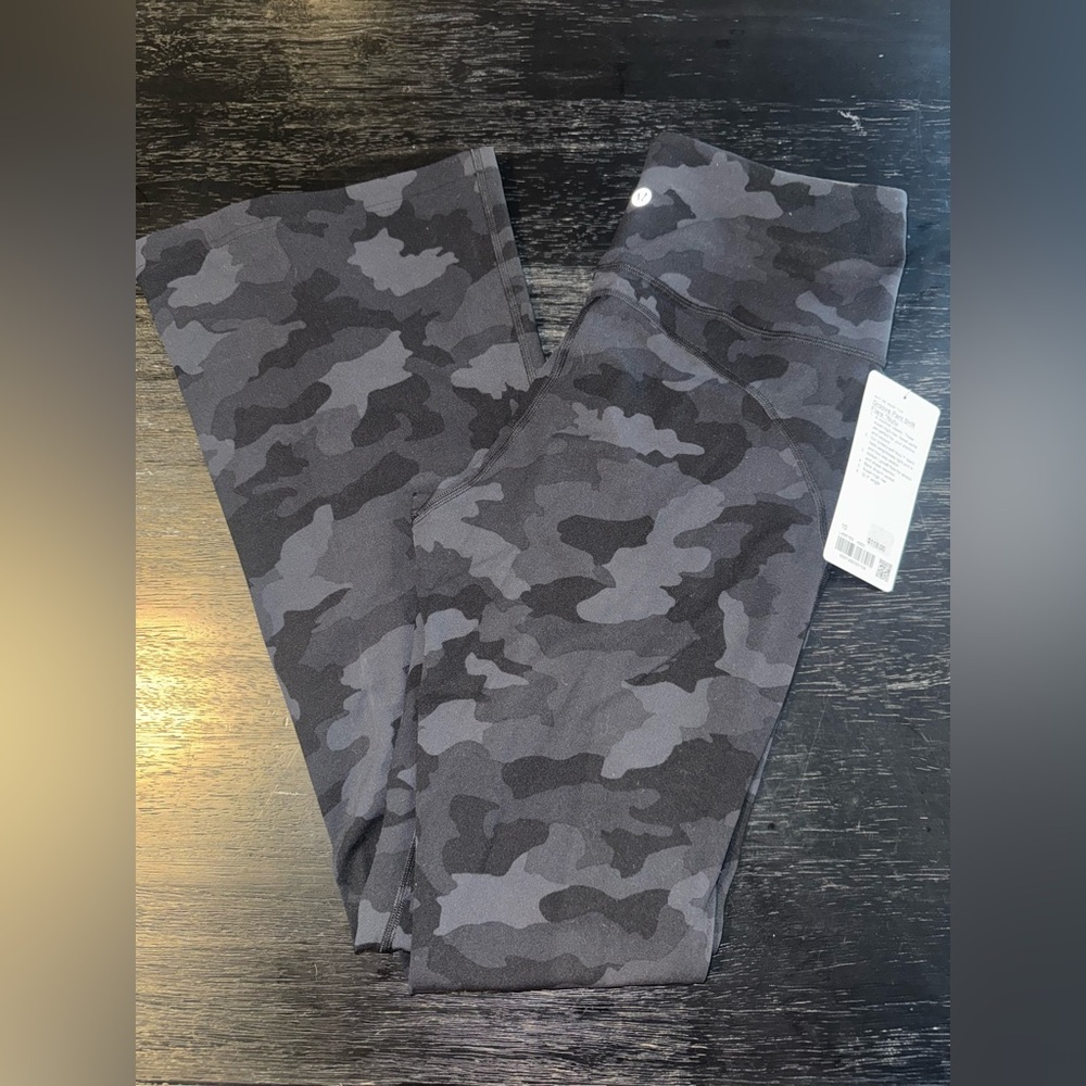NWT Lululemon Athletica Black and Gray Camouflage Groove Pant Flare Leggings
